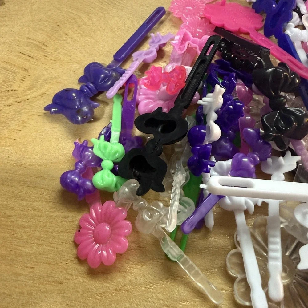 Lot of ~100 Vintage Plastic Hair Clips Barrettes 80's 90's Bows Flowers
